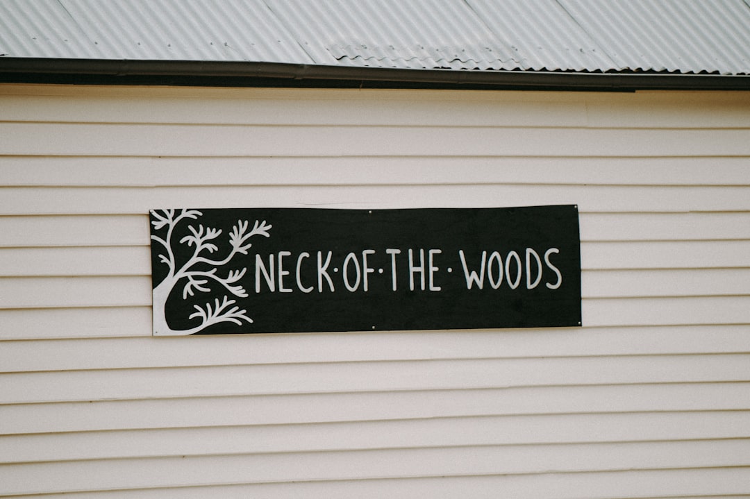 neck of the woods text