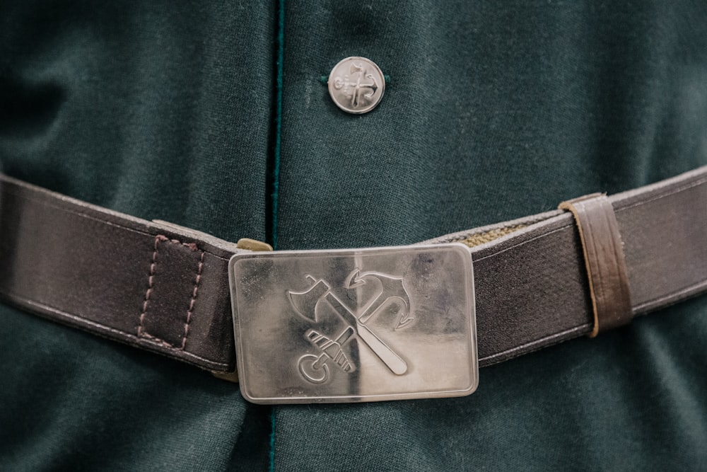 gray belt buckle