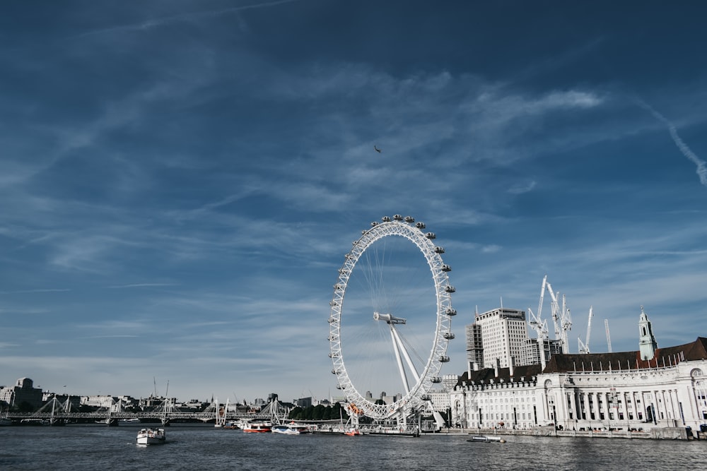 close-up photography of Ferris wheel