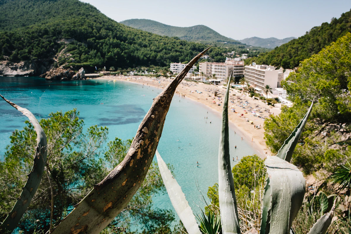 Playa d'en Bossa Ibiza - apă turcoaz