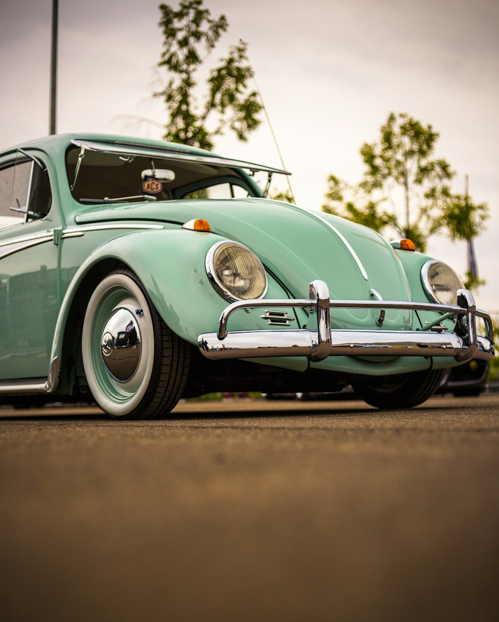 green Volkswagen Beetle