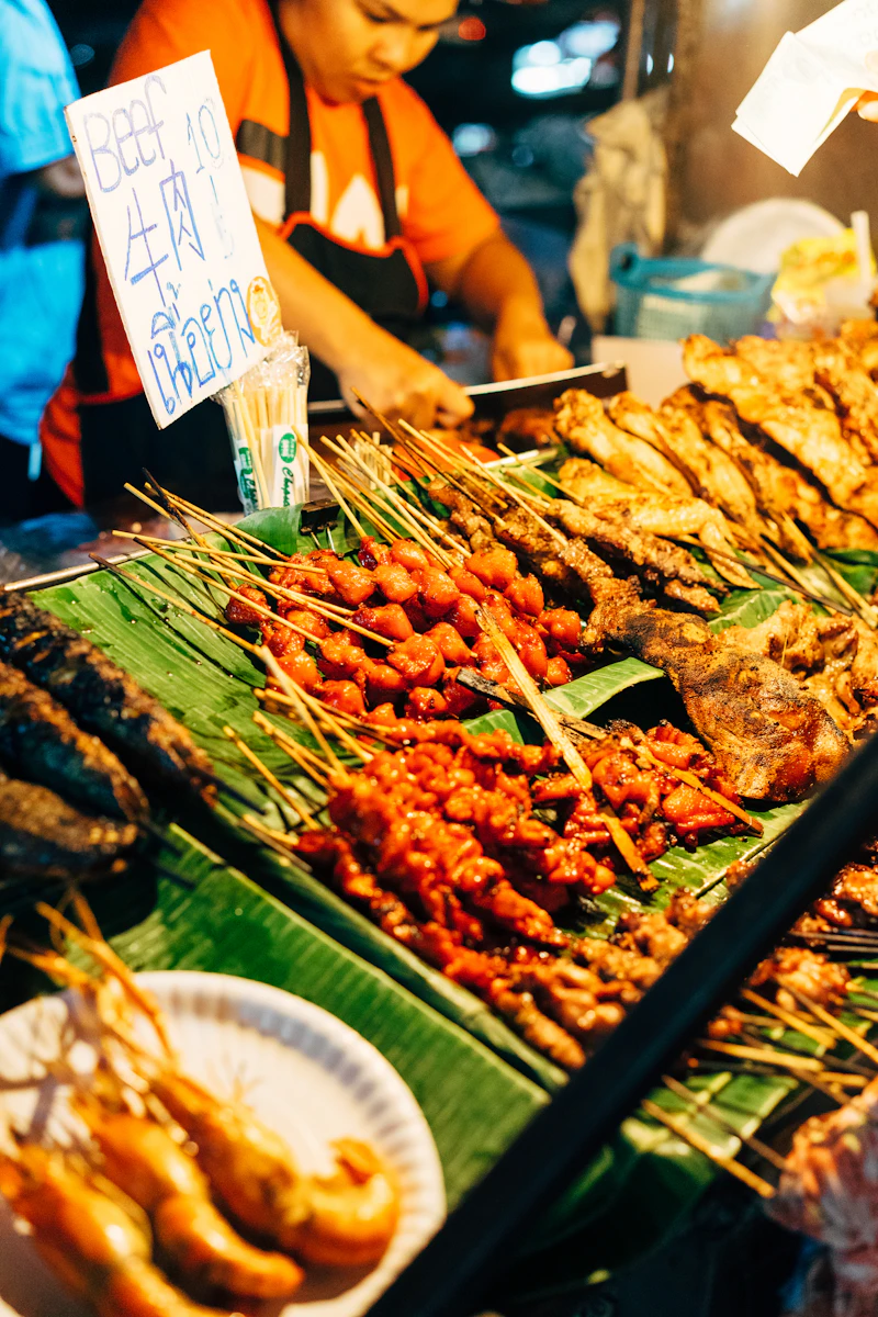 หมูปิ้งย่างเตาถ่านเสียบไม้