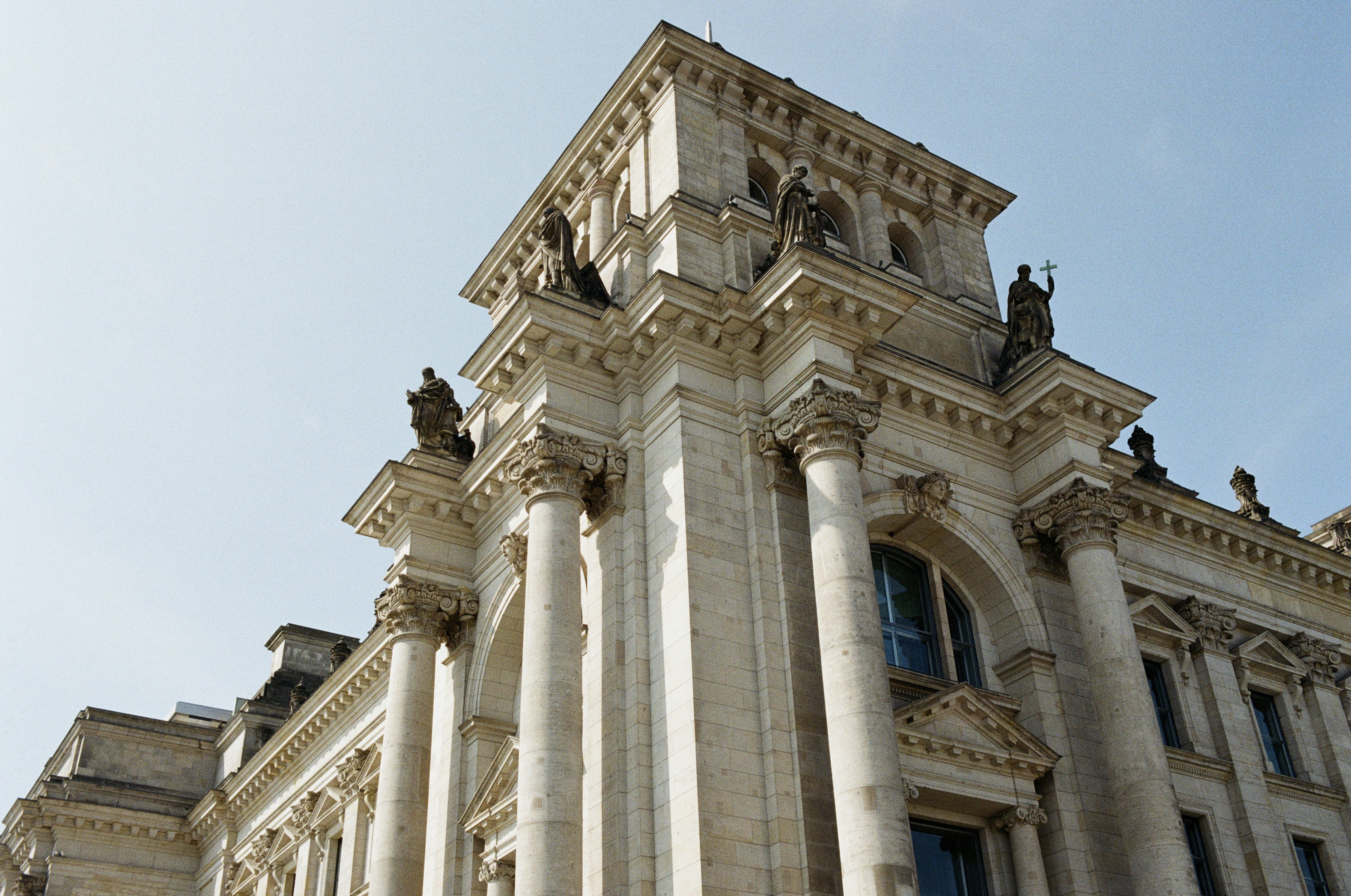 Photo by markusspiske