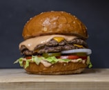 burger with lettuce and tomatoes