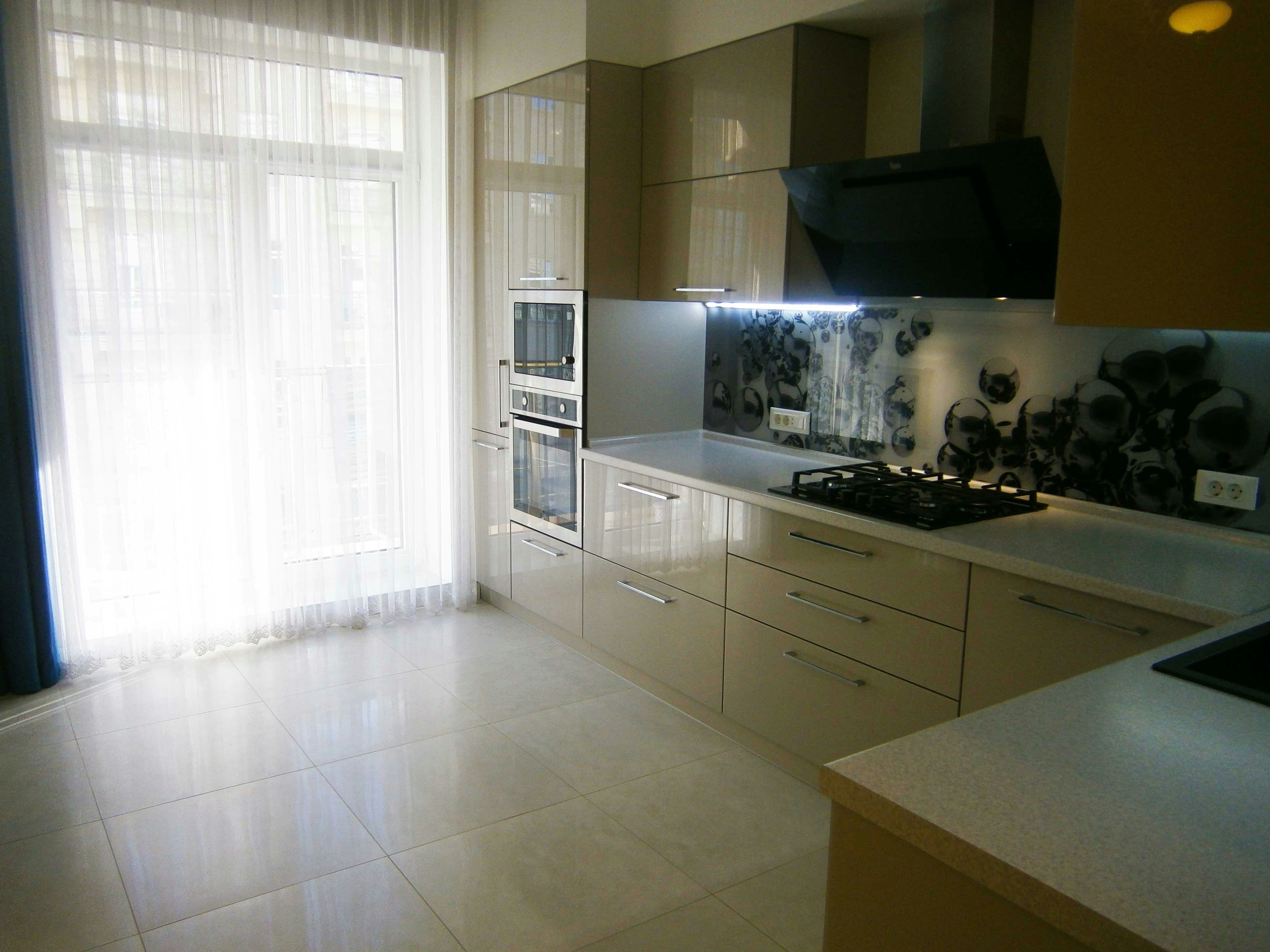 photo-1568911004987-6b9cc7fef771?ixid=M3