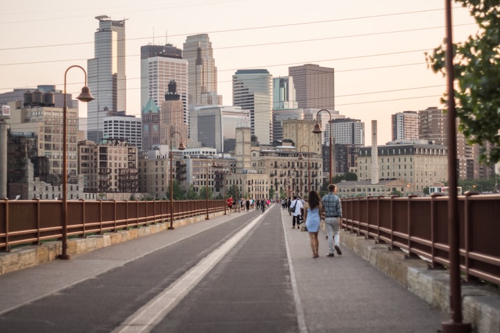 Northern Delight: Guided Tours of Minneapolis