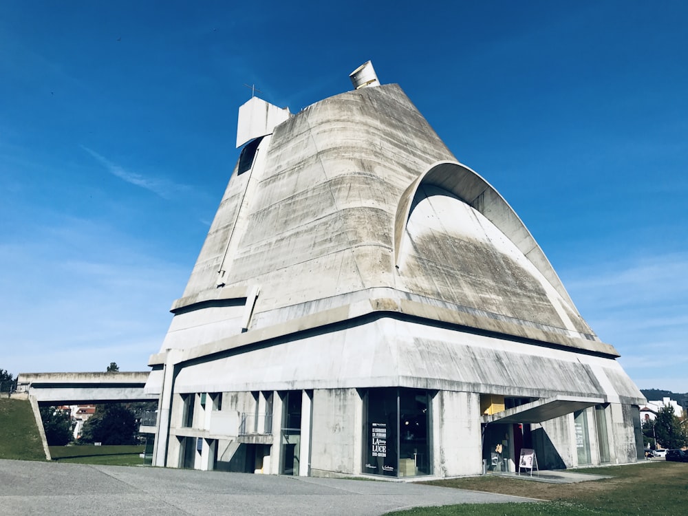 grey concrete building