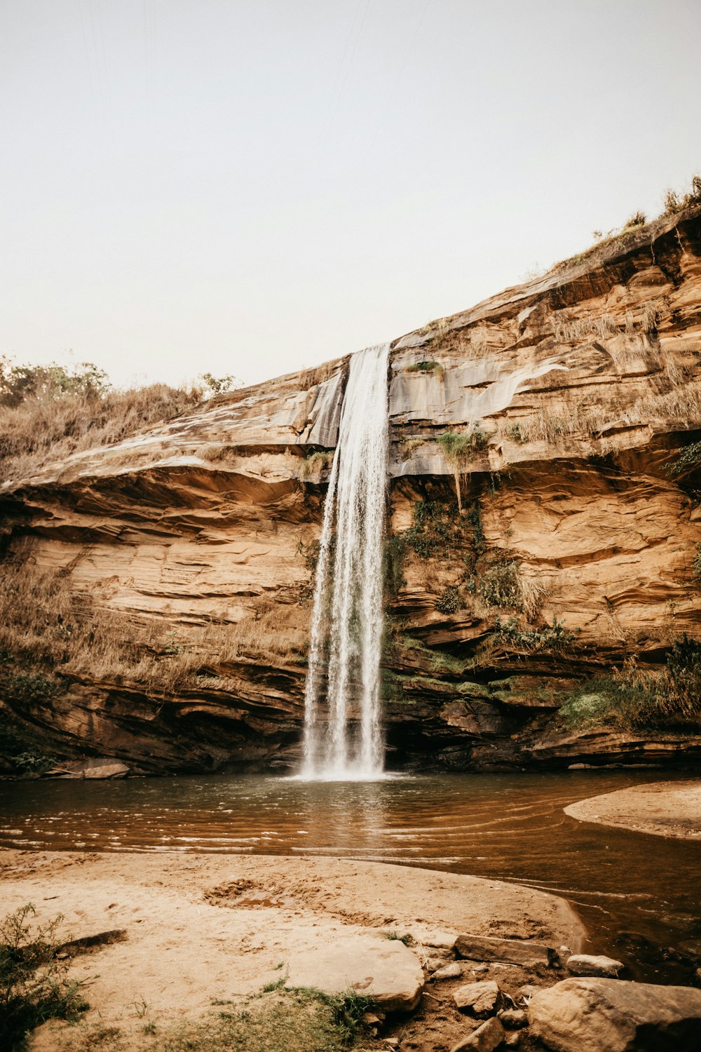 waterfalls photo during daytime
