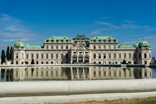 Vienne Weather Guide: Top Seasons & Months to Visit