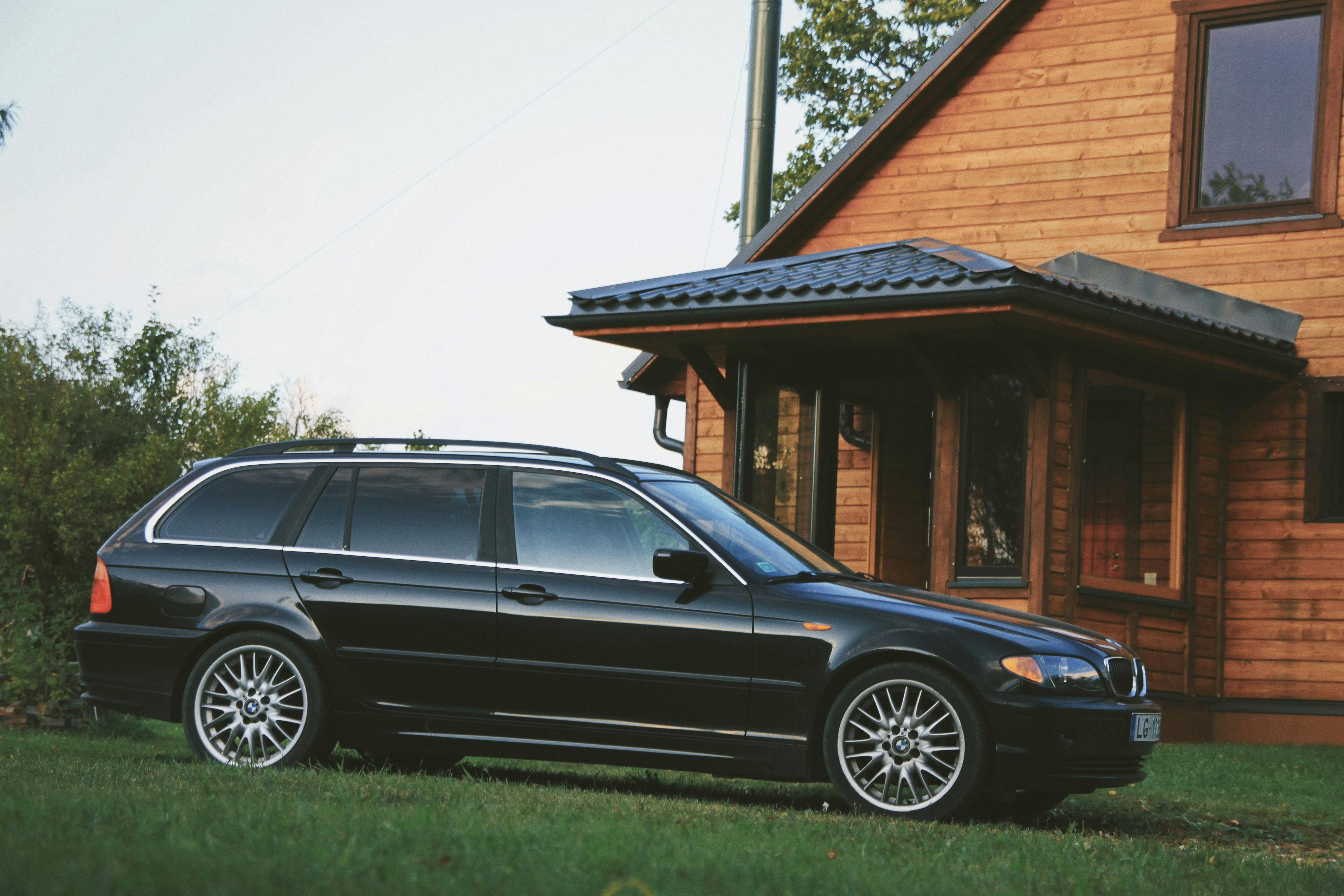 modern sleek station wagon, wallpaper, Honda Wagon Configurations 2026: Versatility & Specs Guide 4