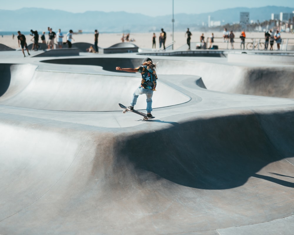 person doing skateboarding during daytime