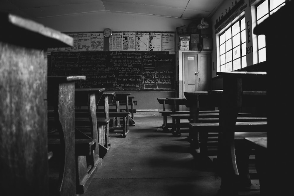 a black and white photo of a classroom