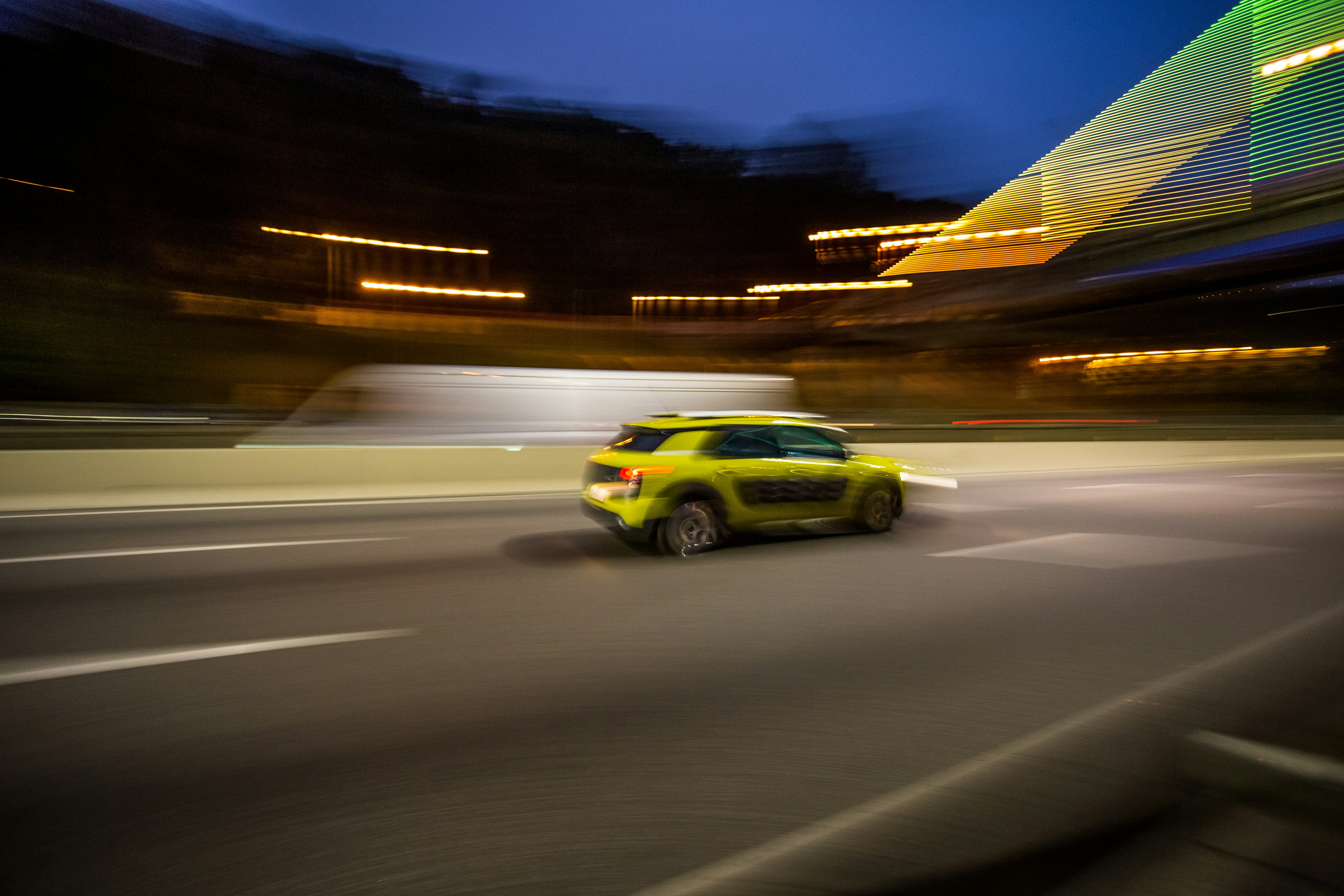 photo 1569100519582 98d58a510d5b?ixlib=rb 4.0