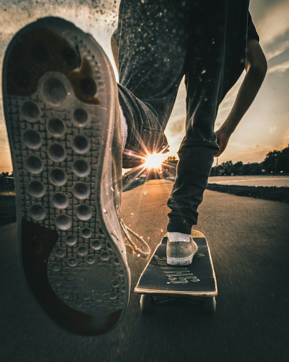 Person auf dem Skateboard