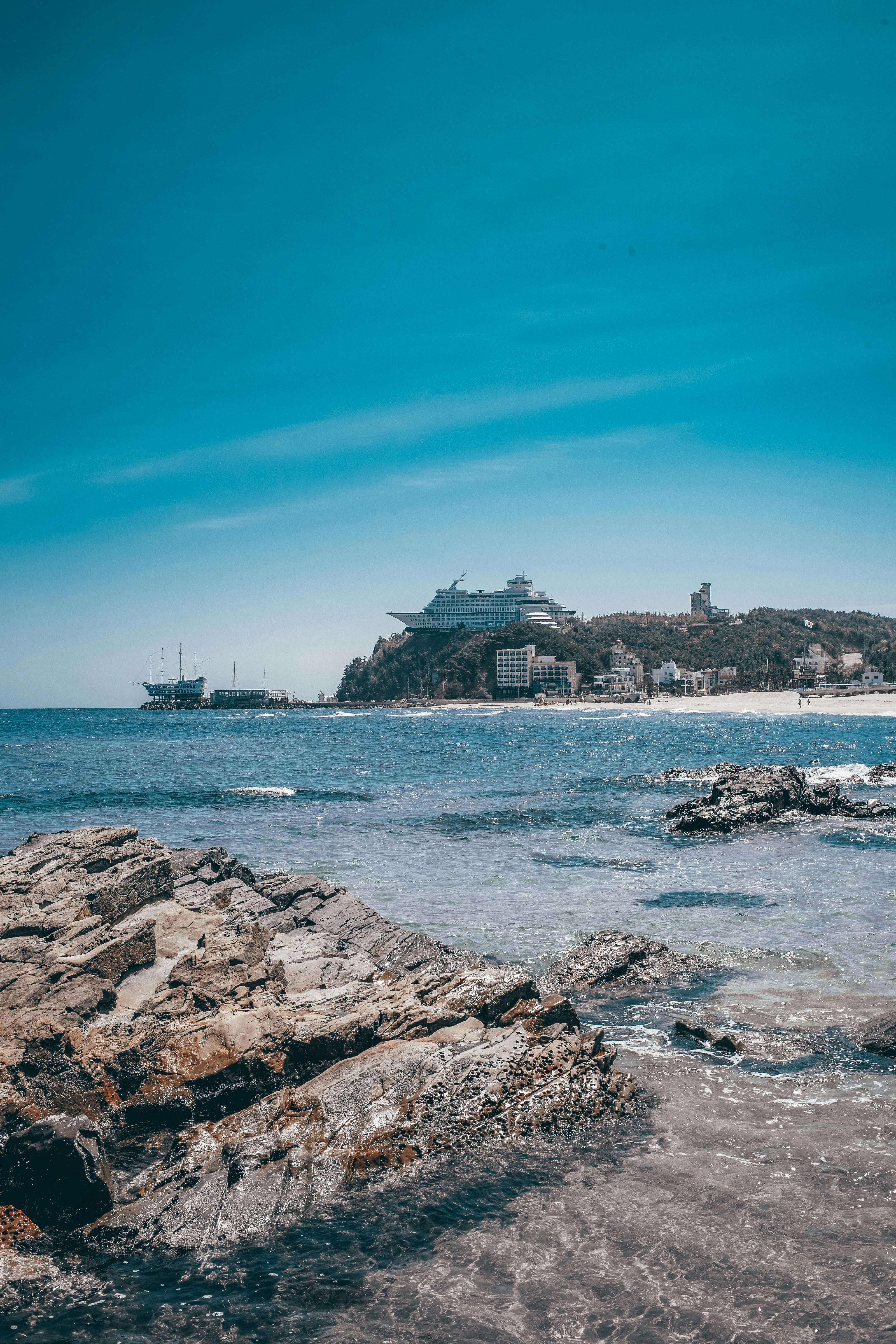 blue body of water during daytime