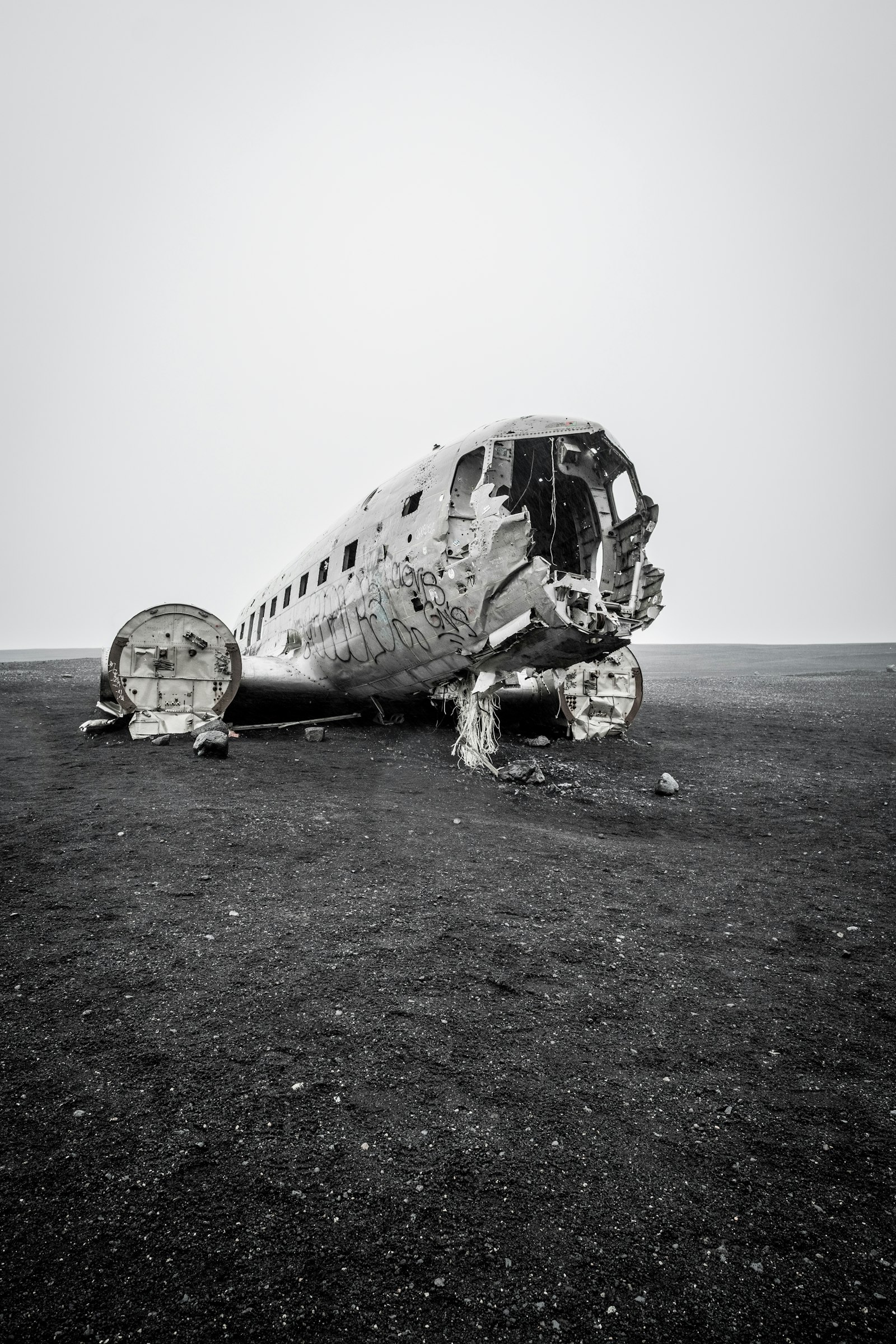 Fujifilm XF 14mm F2.8 R sample photo. Wrecked airplane on ground photography