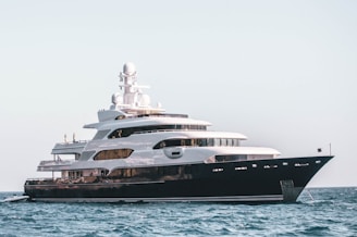 Private Yacht Charter on RENTOS