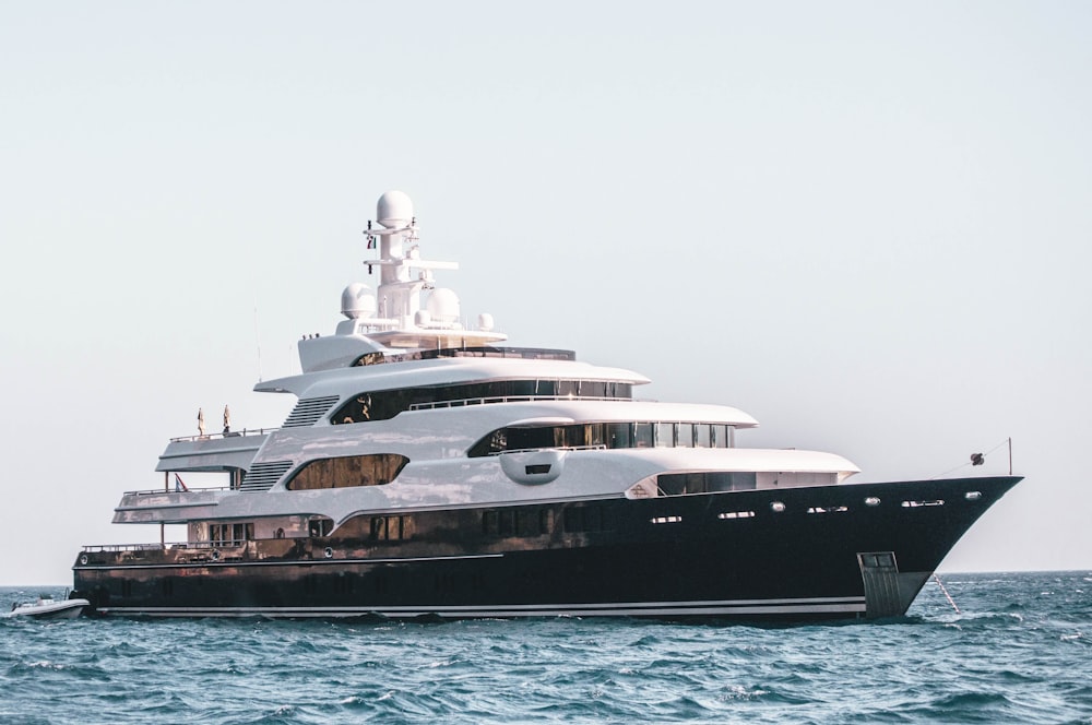 white and black Luxury Yacht