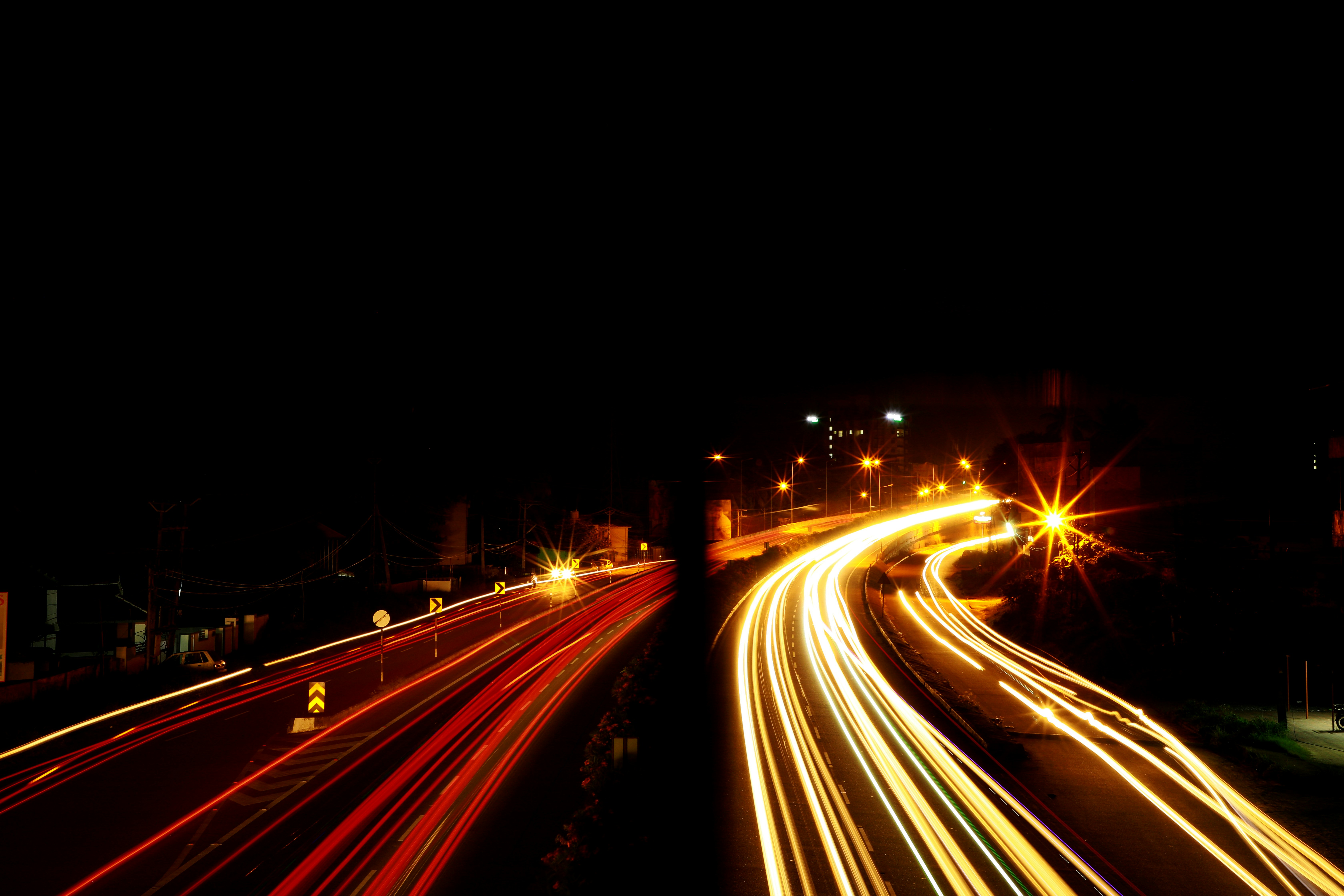 photographie en accéléré de véhicules