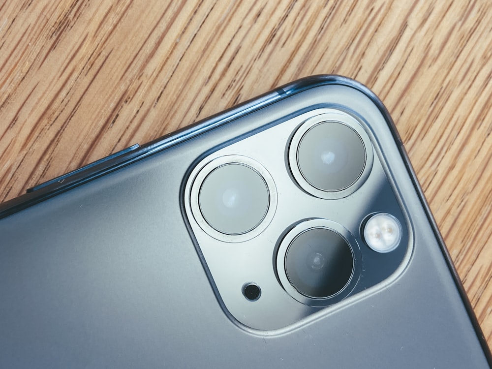 silver iPhone 11