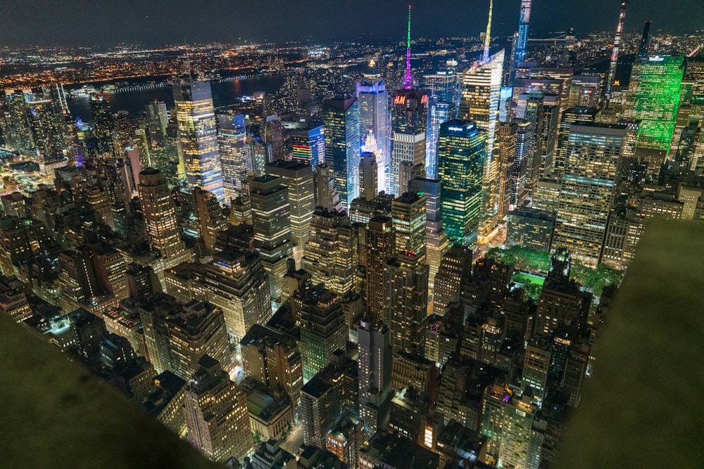 fotografia aérea de arranha-céus