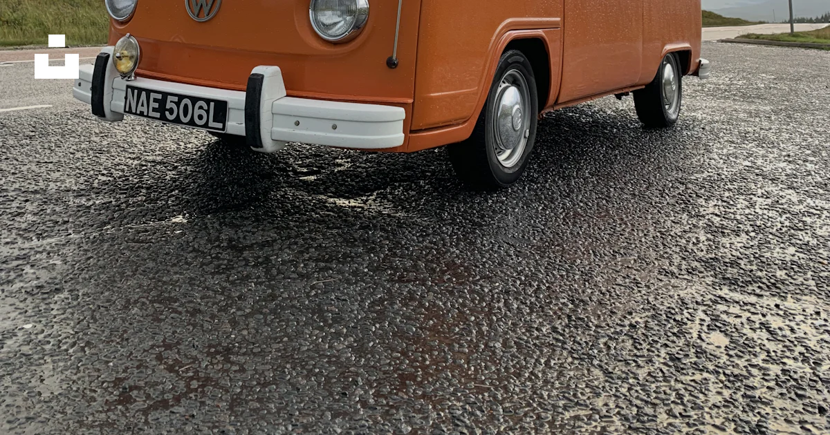 Orange Type2 Vw Rear Orange Volkswagen T2 photo – Free Road Image on Unsplash