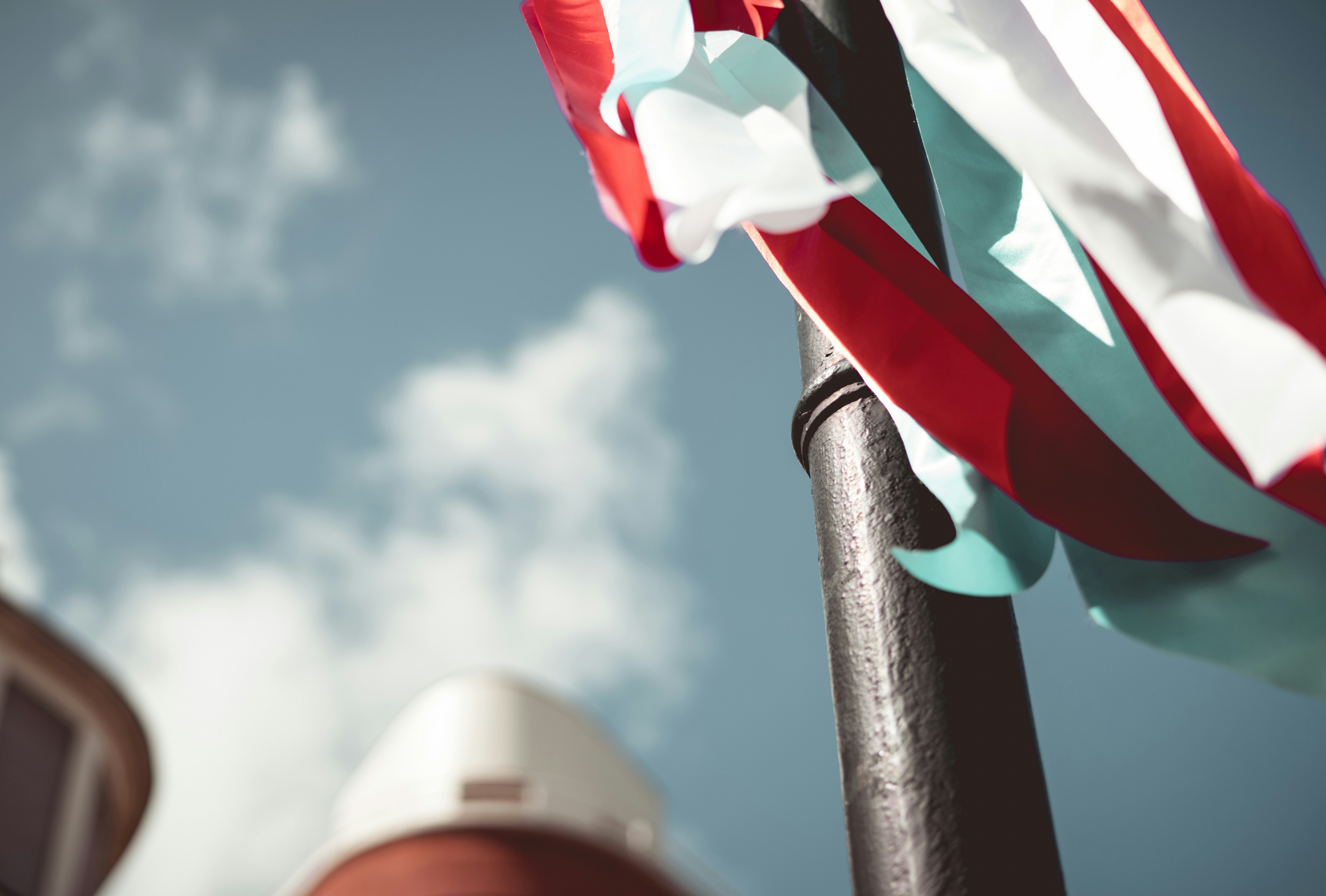 Dunia Kerelawanan dan Kelembagaan (Bagian 4): “Pesona Bendera yang Tak Boleh Pudar”