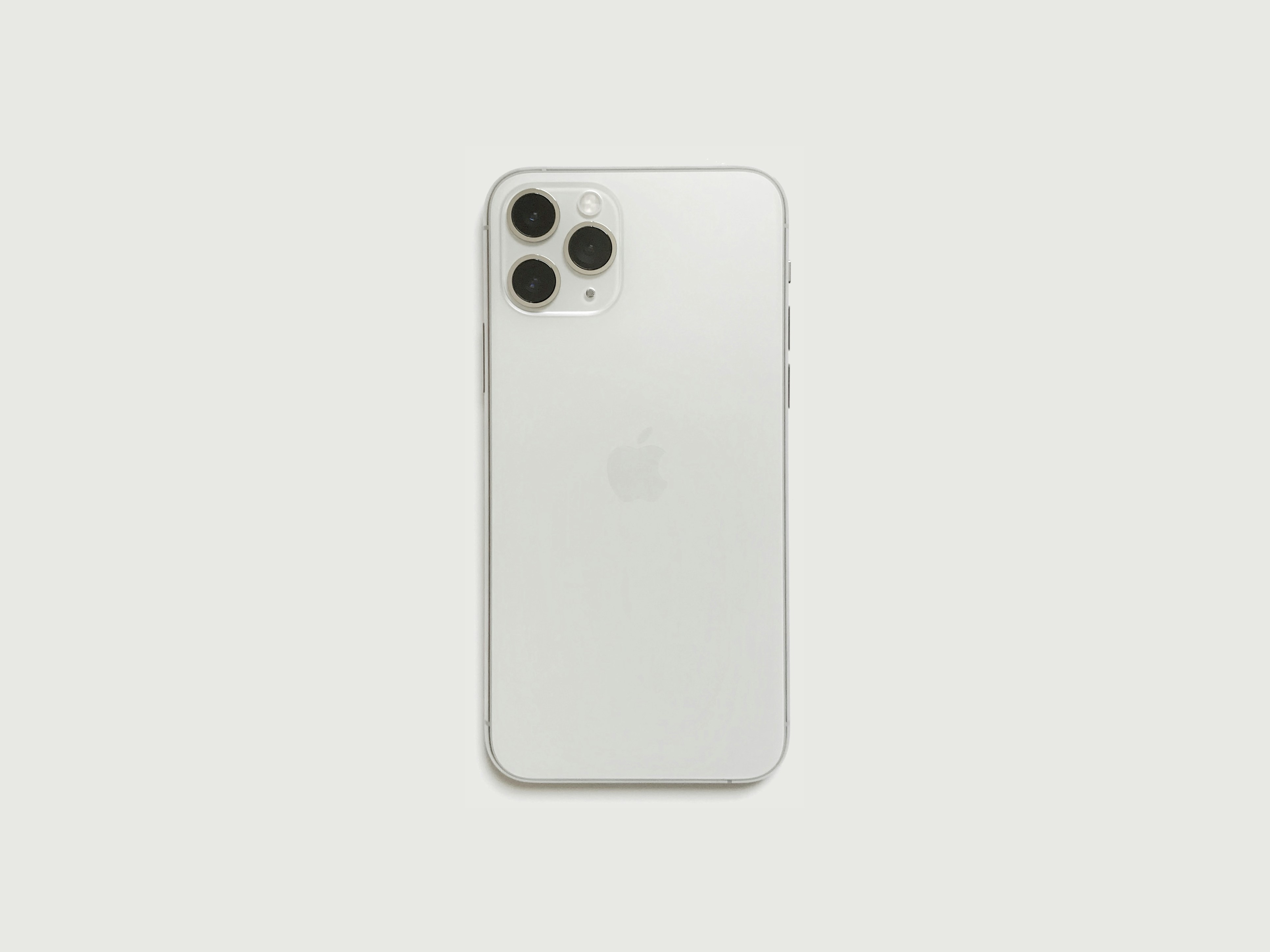 iPhone 11 plateado