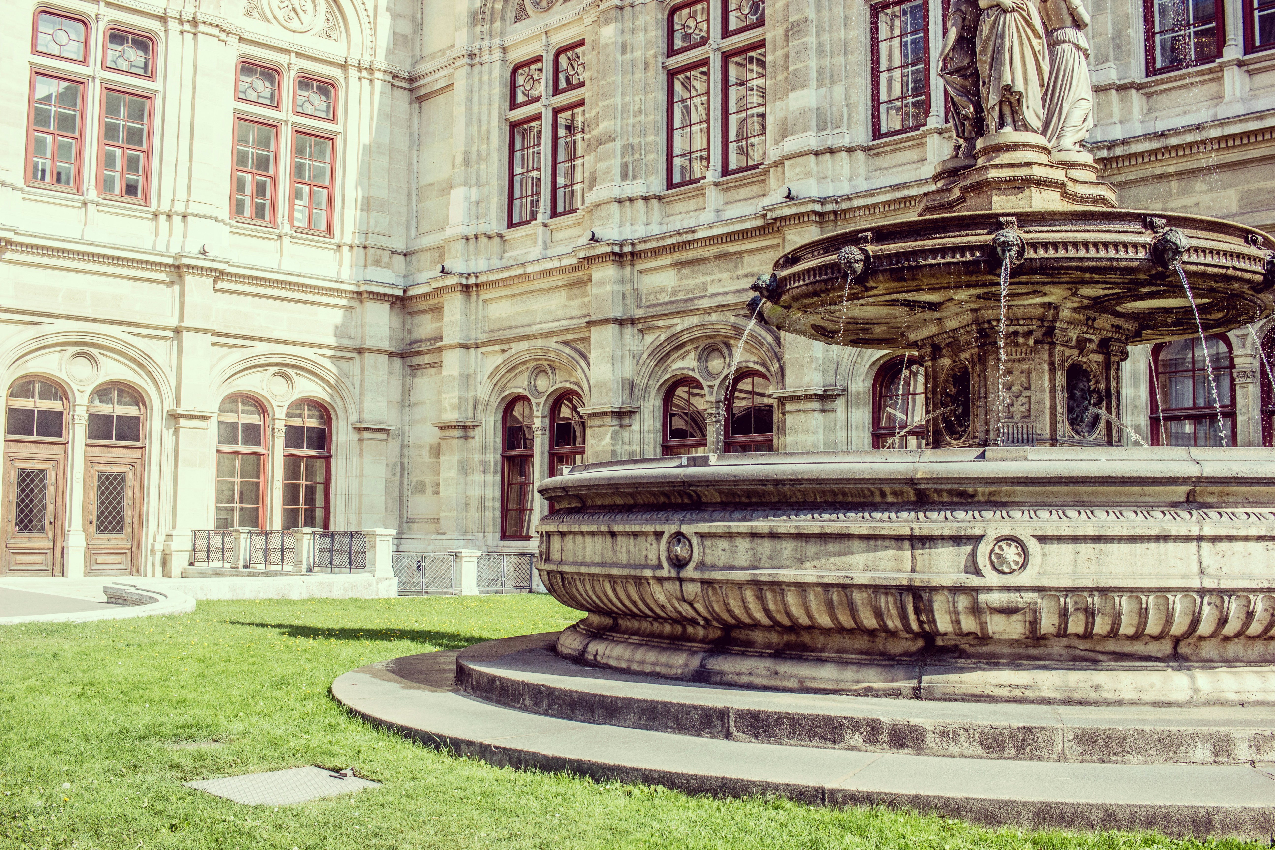 Fântână în aer liber,