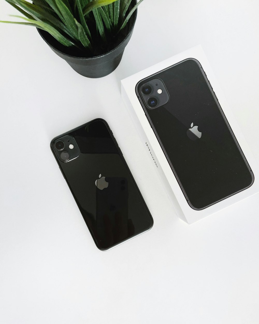 블랙 iPhone 11(박스 포함)