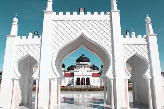 white dome building in Baiturrahman Grand Mosque Indonesia