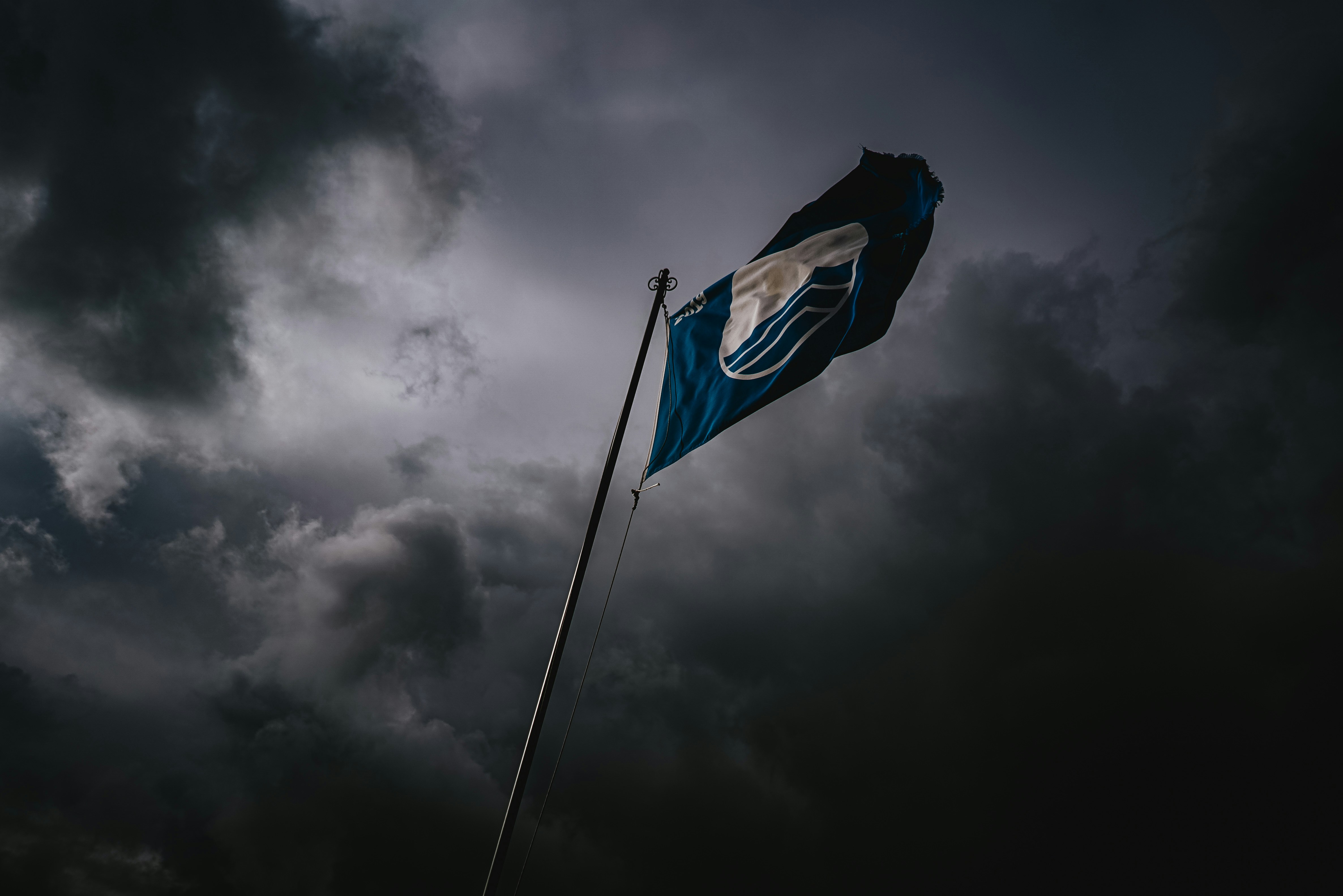 Blue and white flag photo – Free Grey Image on Unsplash
