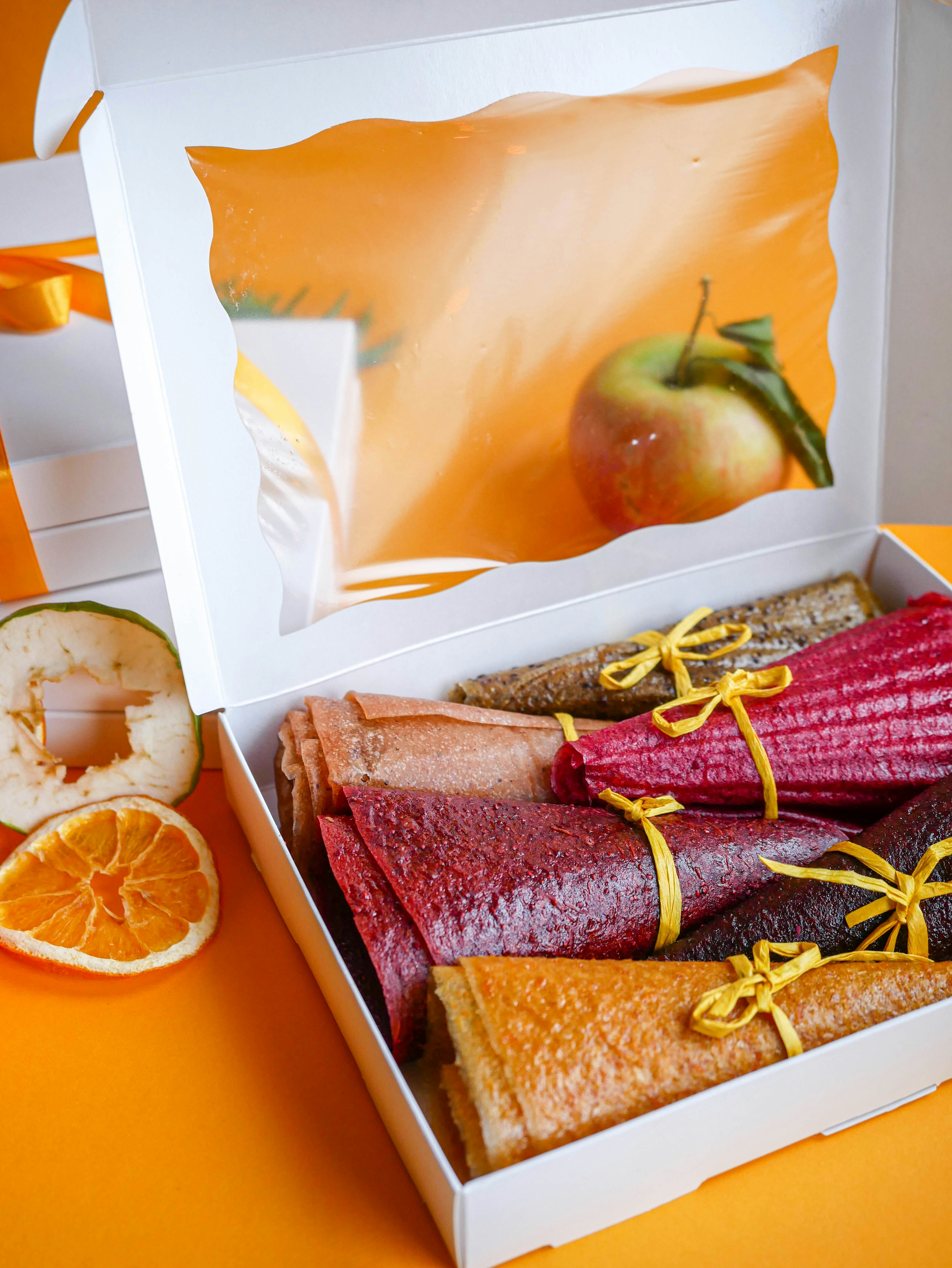 box of dessert