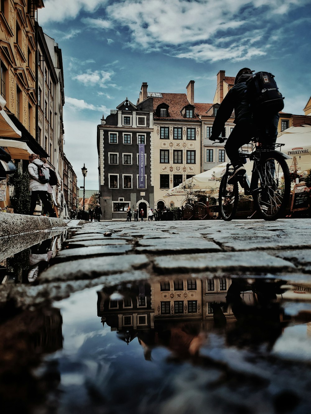 person riding bicycle during daytime