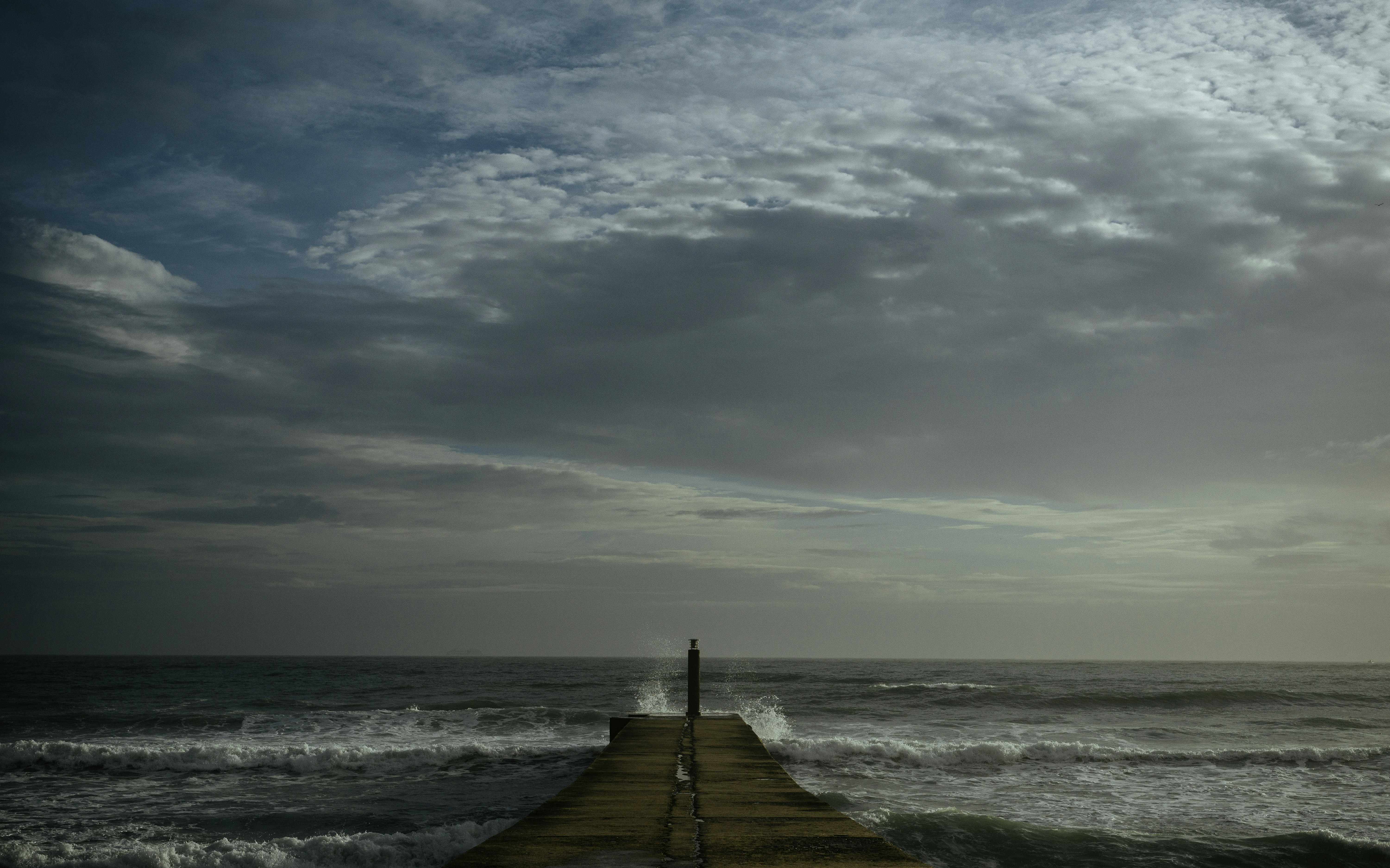 Photo by brunoluzweb
