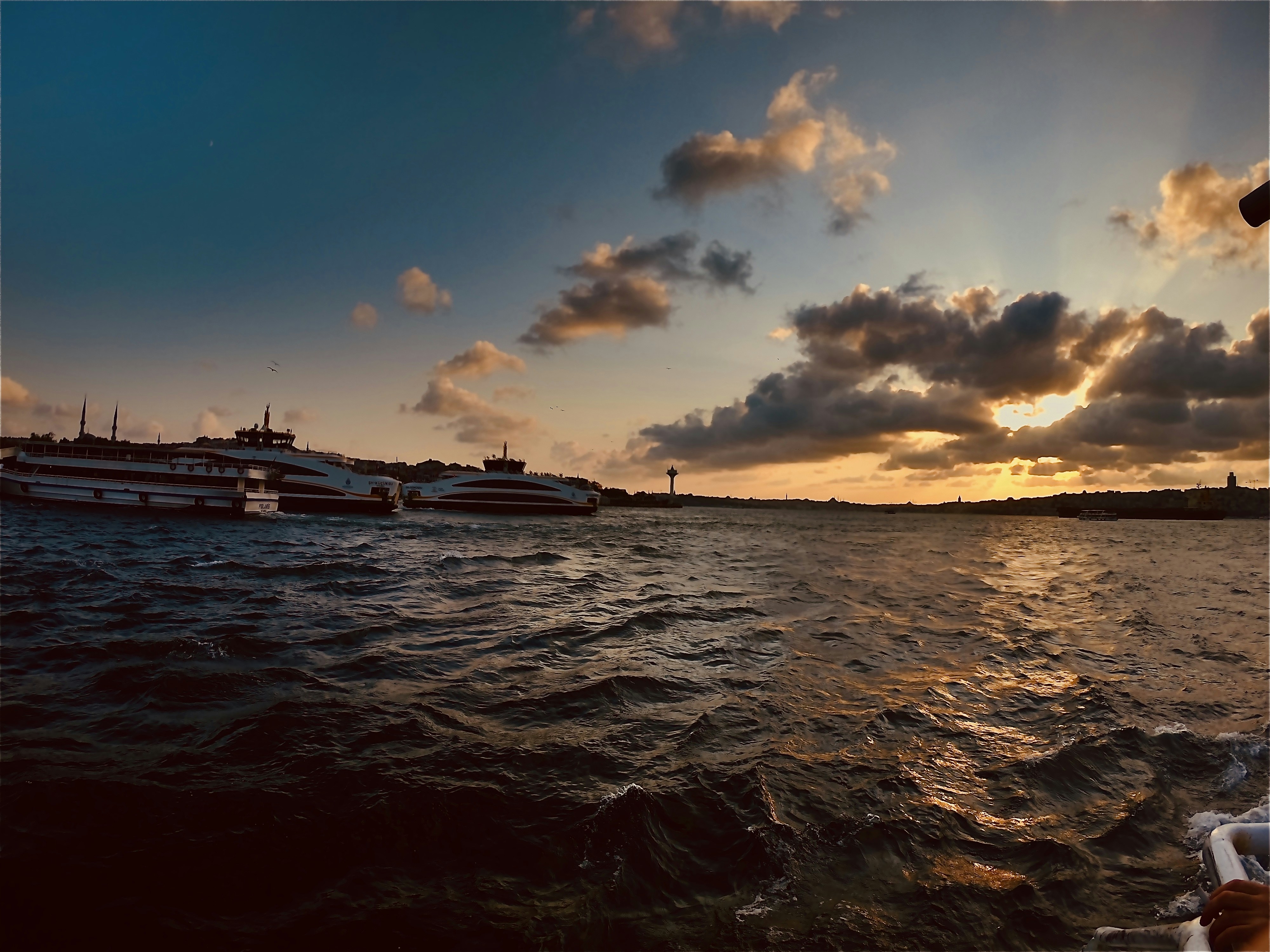 Photo by efkansntrk