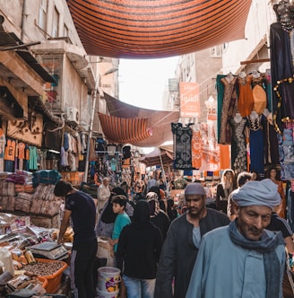 people between vendors