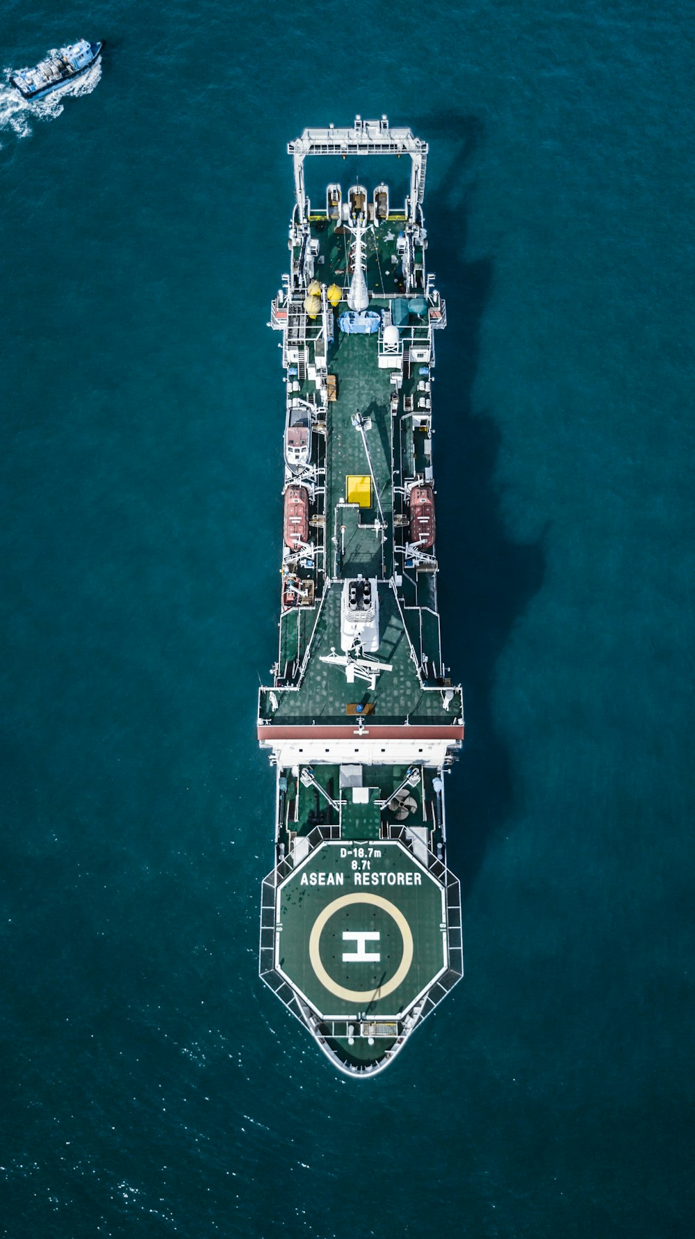 high-angle photography of ship