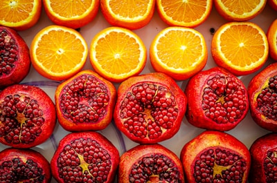 shallow focus photo of sliced orange fruits