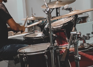 black drum set