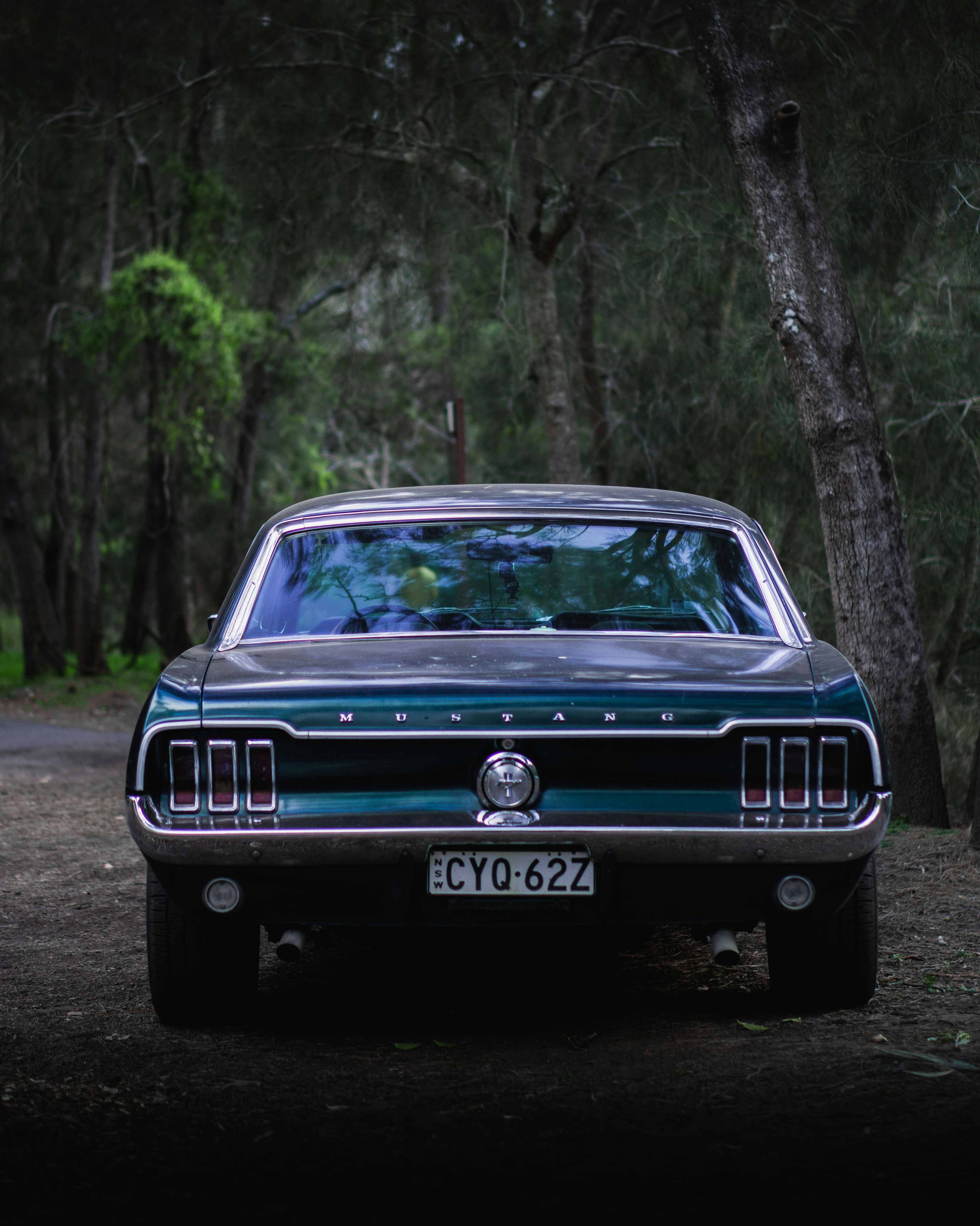 Blue vehicle photo – Free Grey Image on Unsplash