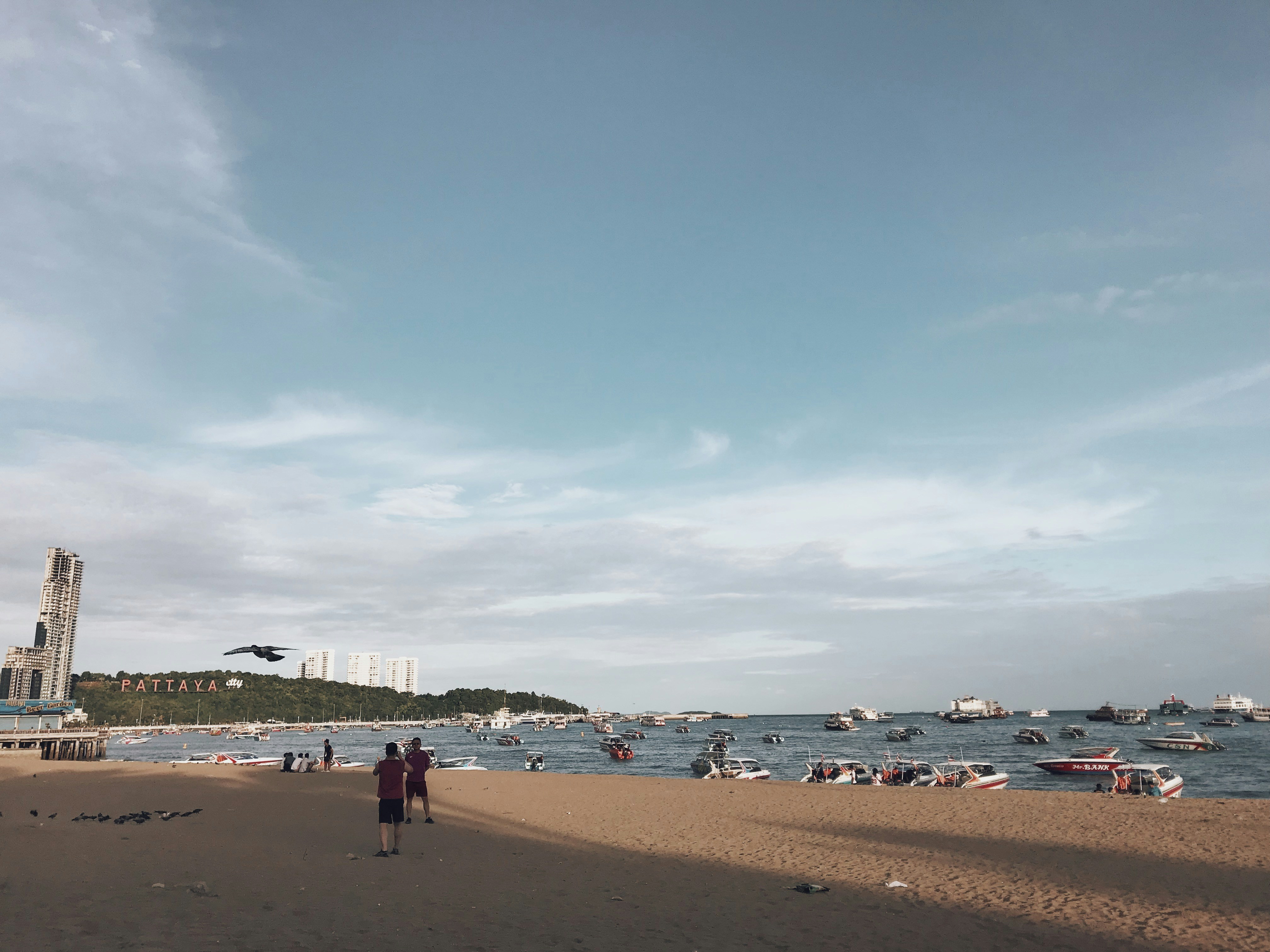 Eksplorasi Tempat Wisata Pantai Pattaya yang Menawan
