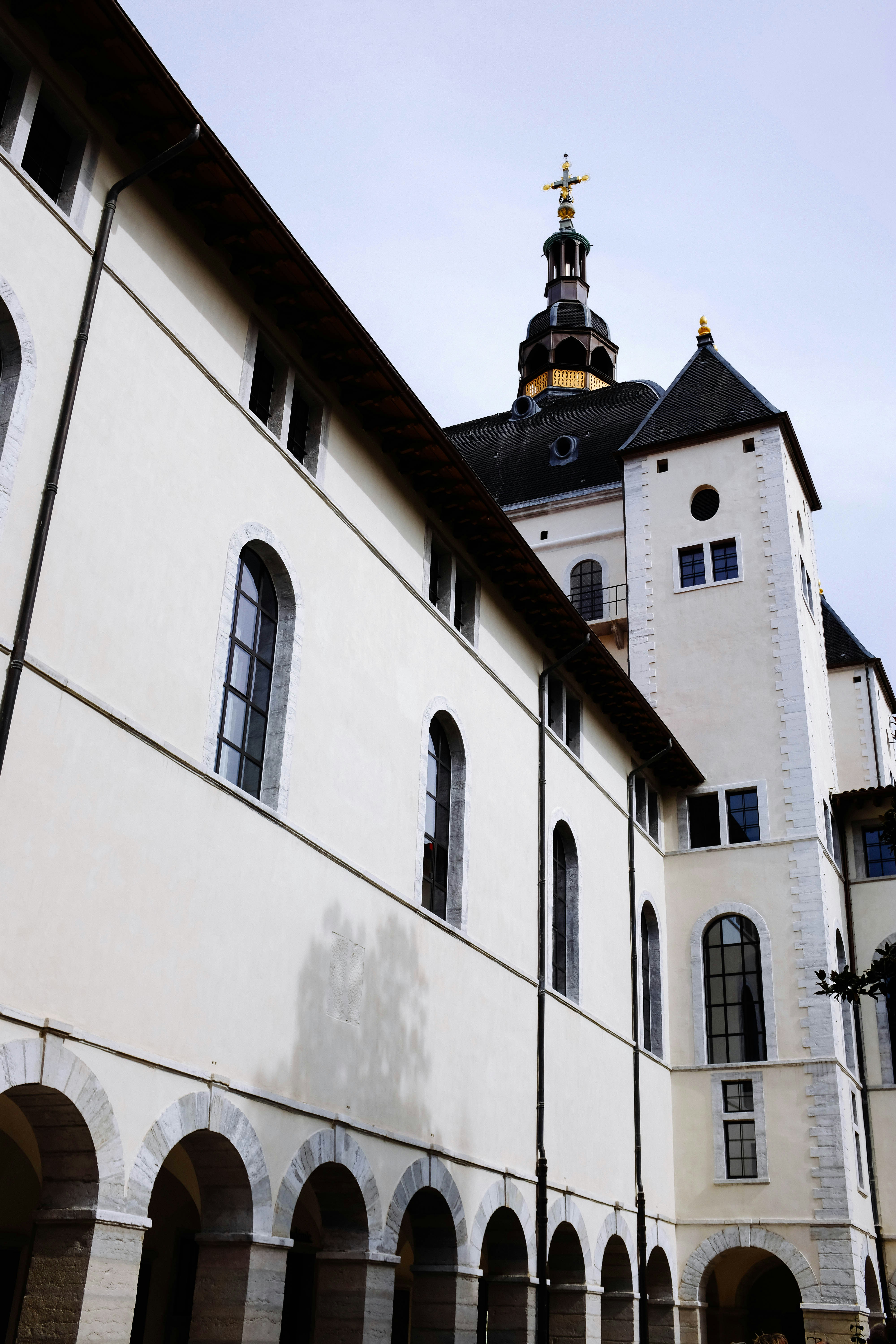 Photo by adrienolichon