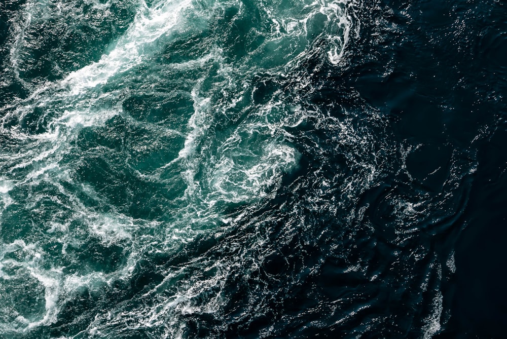 onda do corpo d'água