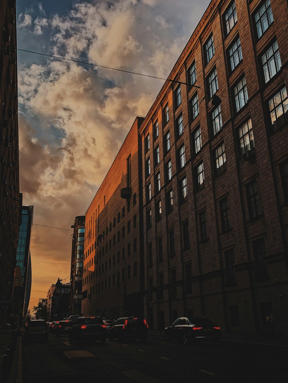 brown concrete building