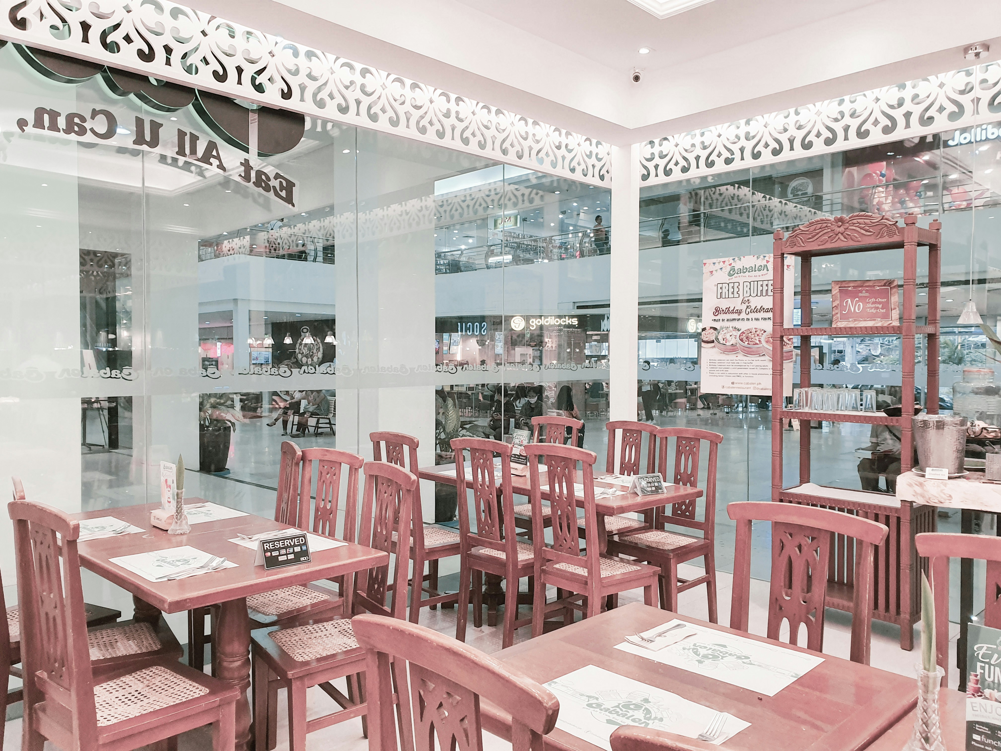 Photo by reymelvinwafu