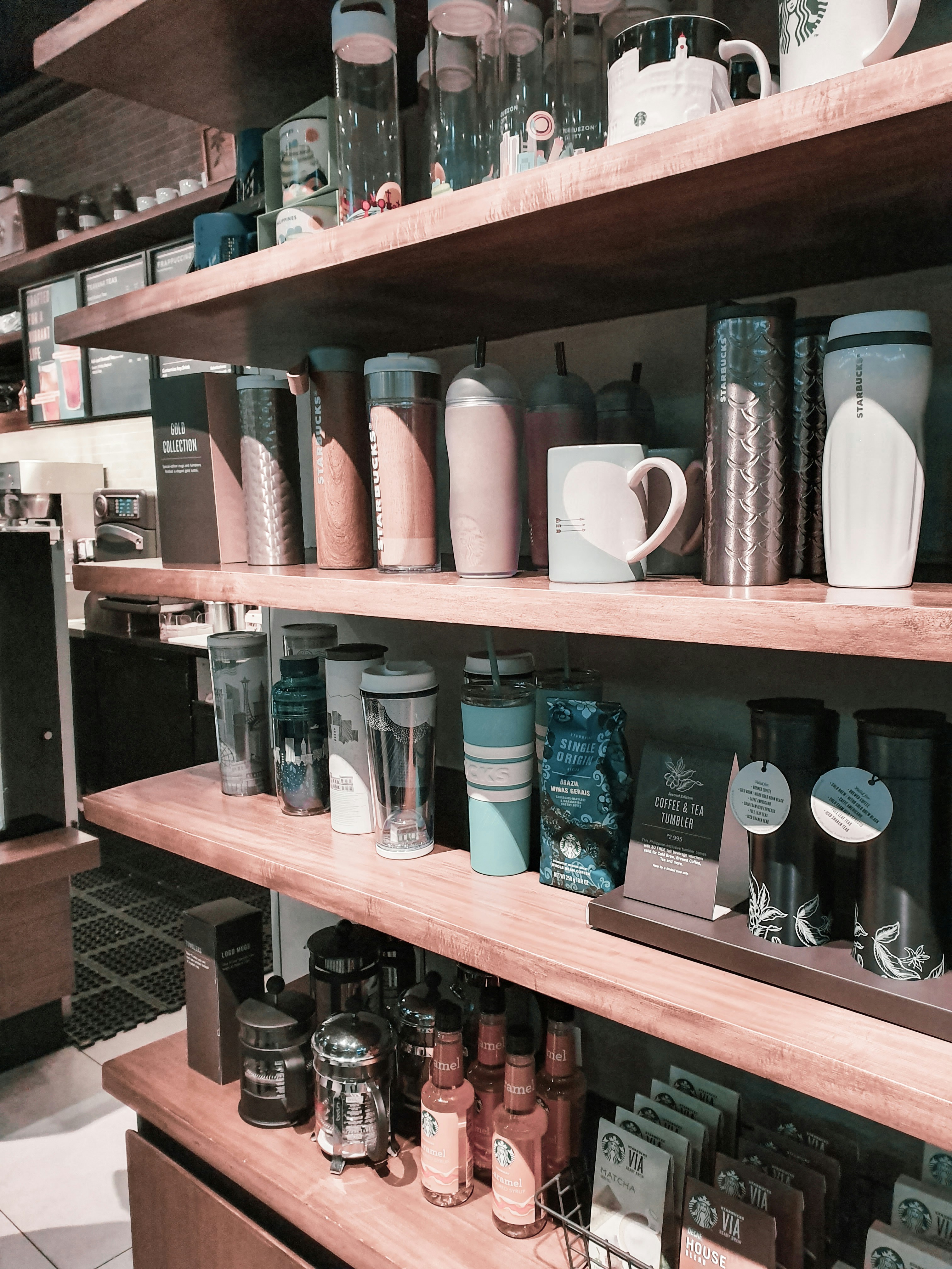 Photo by reymelvinwafu