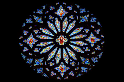 round blue nad red decor r