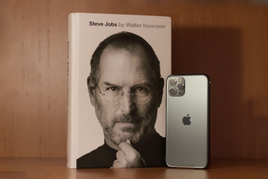 Steve Jobs |  iPhone 11 Pro [Midnight Green] 