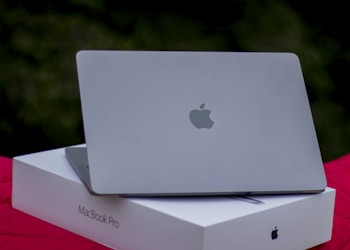 Macbook Pro on box